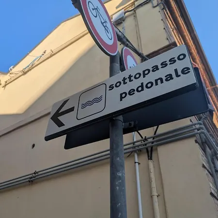 Regolo Rent * チヴィタノーヴァ・マルケ